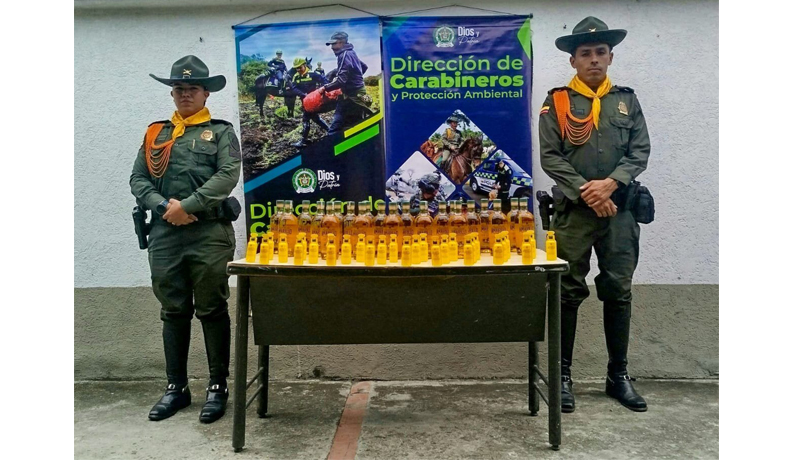 Policía incauta botellas de licor sin estampillas en Ibagué