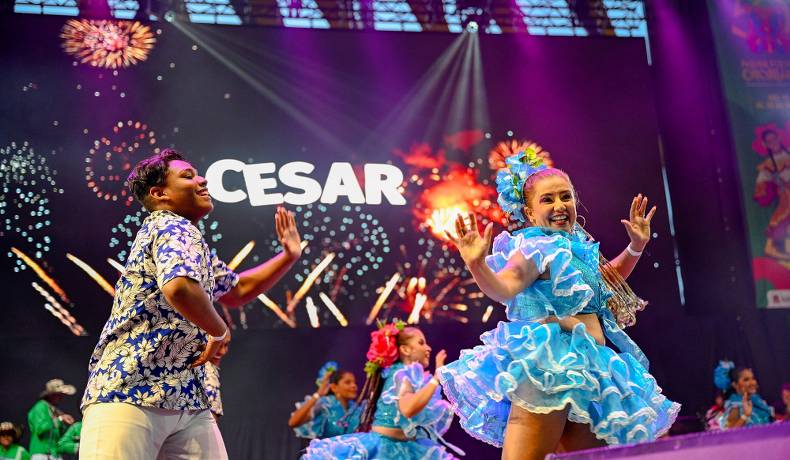 Coliseo Mayor vivió el Encuentro Internacional del Folclor y el Festival de Festivales