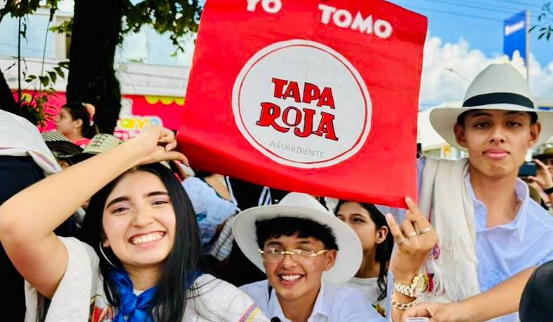 Tapa Roja protagonista en el Desfile de San Pedro en Ibagué