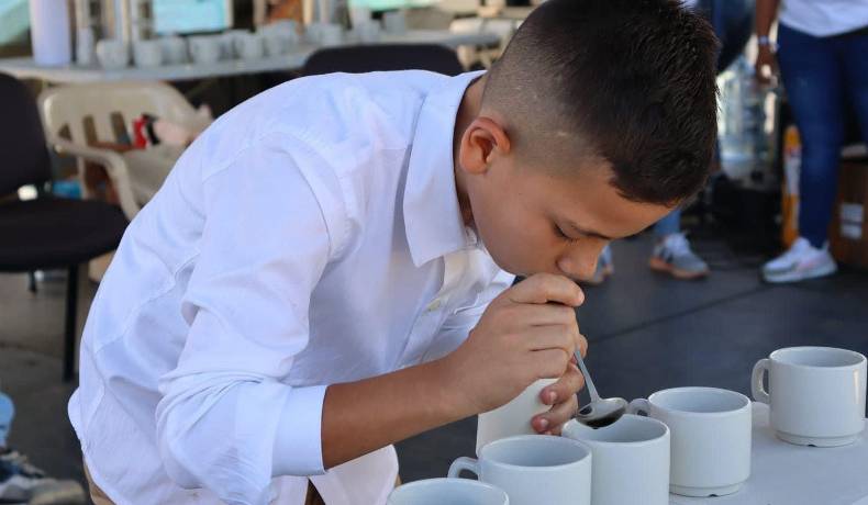 Más de 1.300 personas se inscribieron a la Escuela Regional del Café