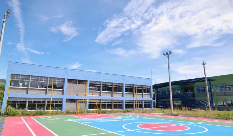 Tour de las Obras en Valle de San Juan con la entrega de megacolegio