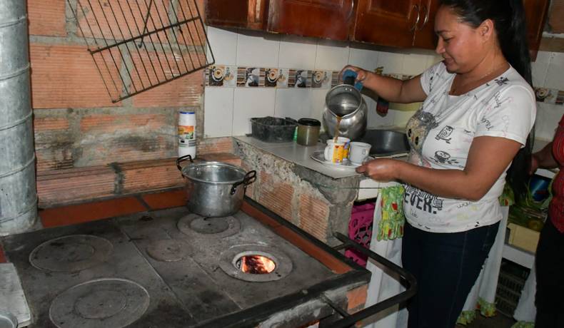 Cortolima anunció nuevas estufas y sistemas de tratamiento de aguas residuales para Coello Cocora