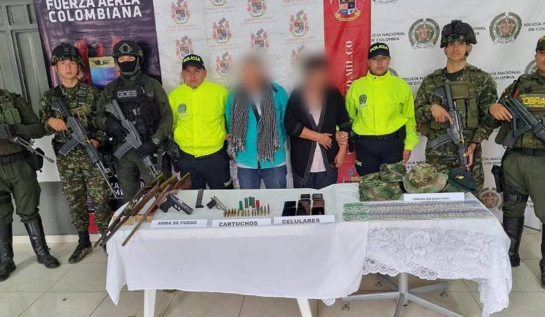 En San Antonio se incautaron armas, municiones, celulares y dinero en efectivo 