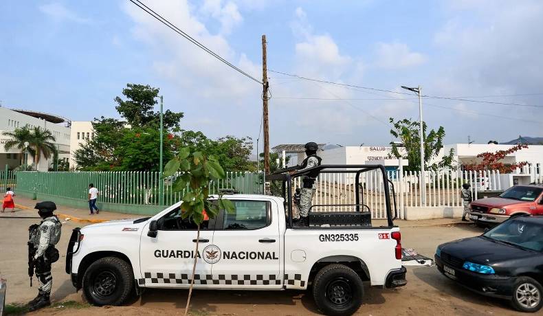 Hallan a tres personas decapitadas en un automóvil al sur de México