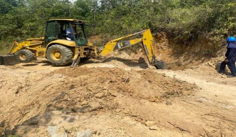 Construcción de placas huellas en zona rural de Ortega para mejorar la movilidad en sectores de alta montaña 