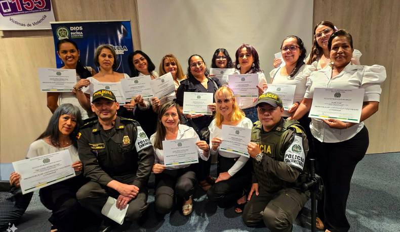 30 mujeres, se graduaron del espacio pedagógico, Mujeres Purpura de la METIB