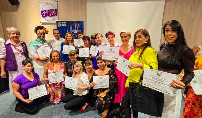 30 mujeres, se graduaron del espacio pedagógico, Mujeres Purpura de la METIB