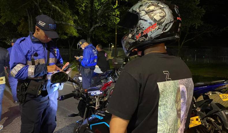 Se intensificarán operativos de control a motociclistas por uso de prenda reflectiva en Ibagué