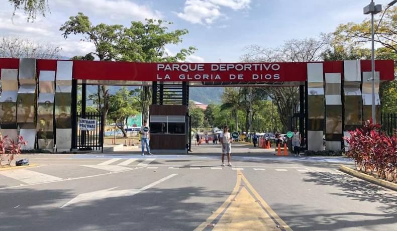 Alcaldía habilitará parqueadero del Parque Deportivo para inauguración del Hockey