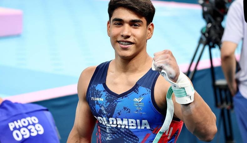 Ángel Barajas medalla de plata en la barra horizontal