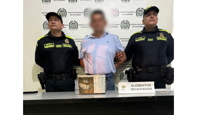 Hombre capturado profanando tumba en el Cementerio San Bonifacio