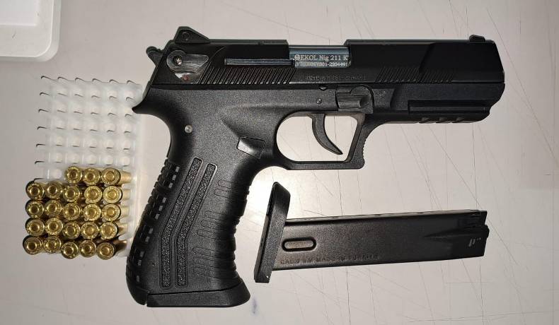 Dos armas traumáticas fueron sacadas de circulación