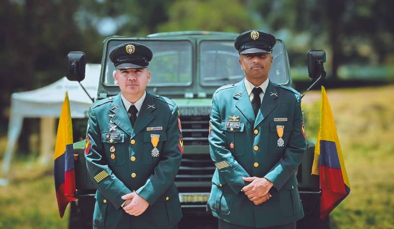 Gobernación del Tolima entregó condecoraciones en los 214 años del Ejército Nacional
