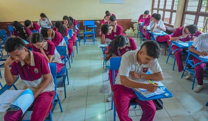 Más de 8.000 estudiantes del Tolima presentarán pruebas Saber 11 este domingo