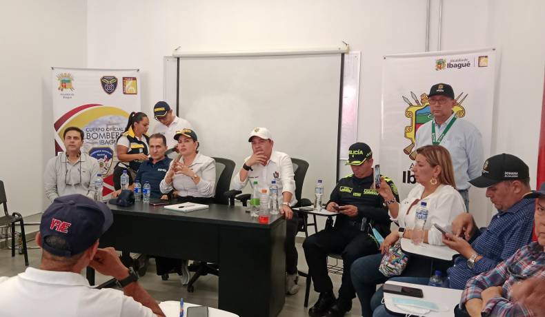 Gobernación y Alcaldía instalaron PMU para tomar acciones ante el incendio generado en Ibagué