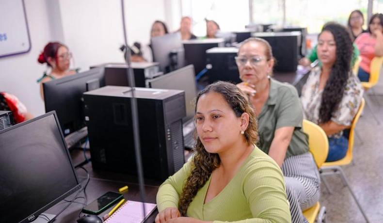 Más de 100 ibaguereños se forman gratis en manejo de herramientas diigitales