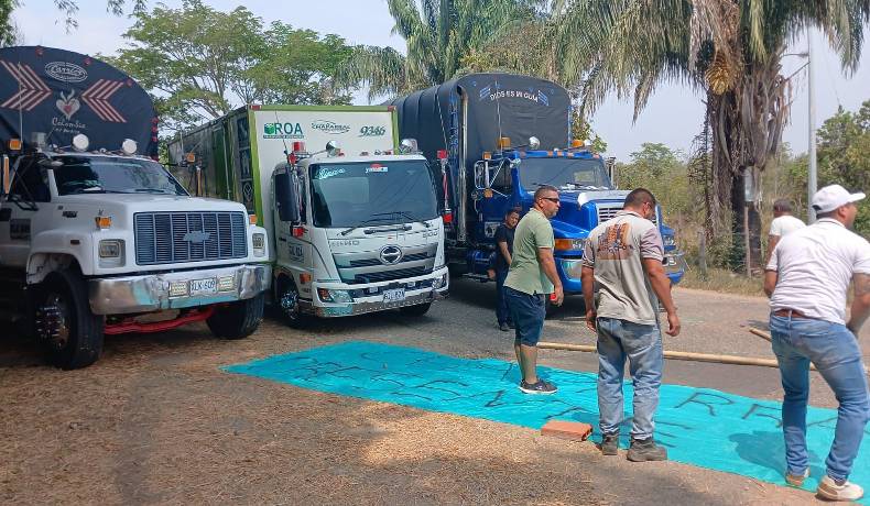  Gobierno llegó a acuerdo con bases del transporte de carga para poner fin a las manifestaciones 
