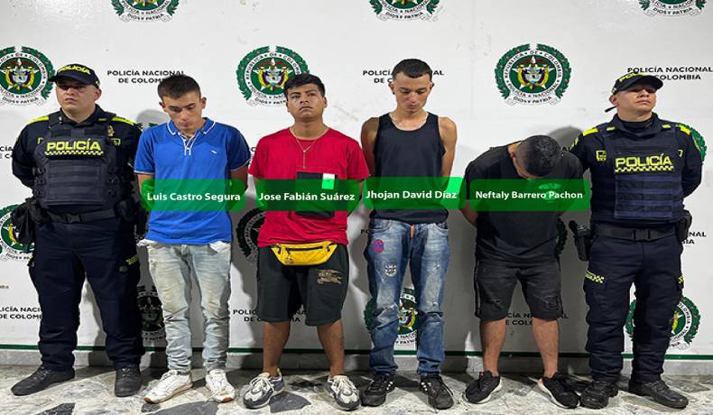 4 capturados por hurto a un taxista en Cerro Gordo