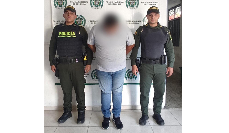 Policía captura un hombre por acceso carnal violento