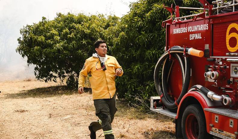 Gobernación refuerza estrategias ante incendios y escasez de agua en el departamento