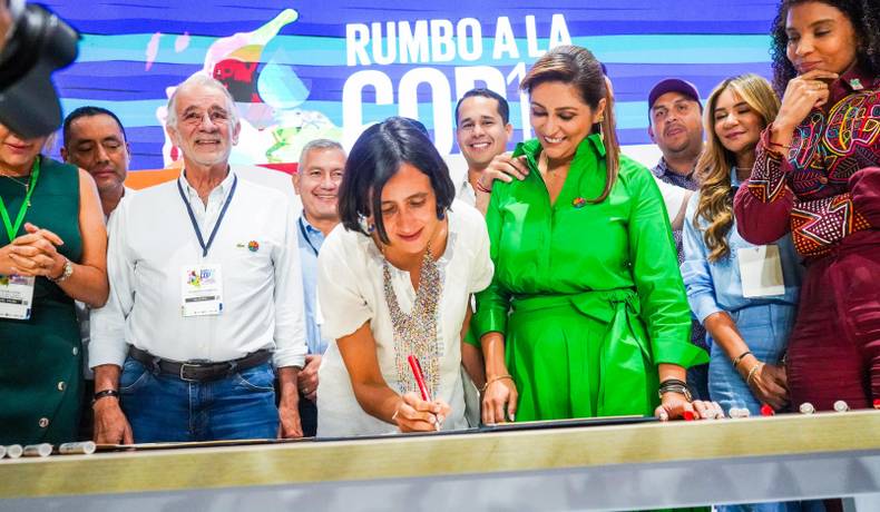Manifiesto de los gobernadores y directores de las CAR reunidos en Ibagué