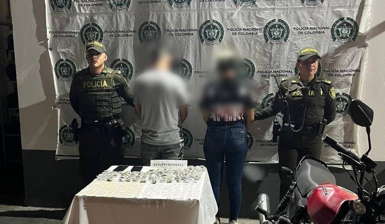 En Rovira, capturadas dos personas, inmovilización de una motocicleta e incautación de estupefacientes