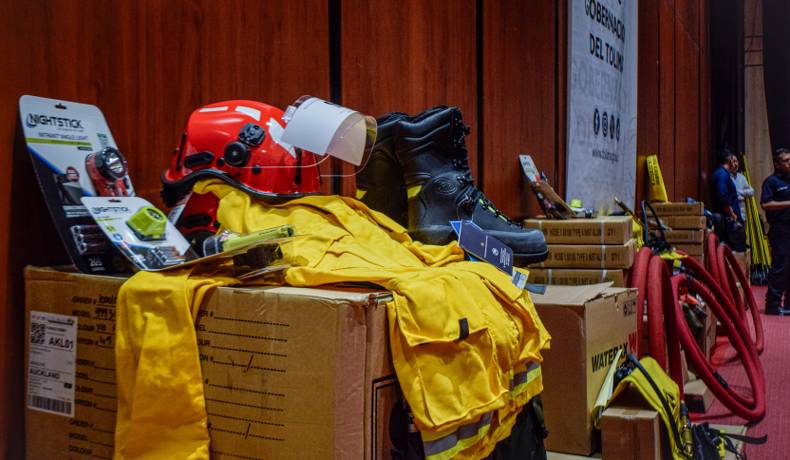 Equipos por $1.200 millones para 26 cuerpos voluntarios de bomberos en el Tolima