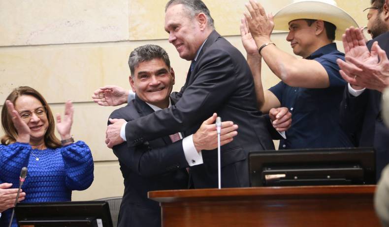 Con 95 votos, plenaria del Senado escogió a Gregorio Eljach, como nuevo procurador general