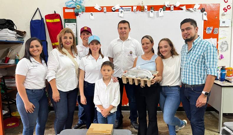 Gobernación entregó de Estación Meteorológica en la Institución Educativa Técnica Ambiental Combeima