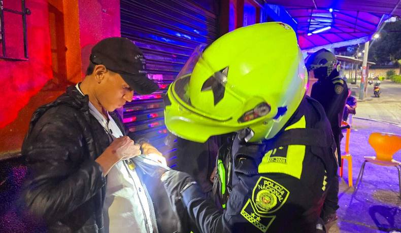 15 capturas, incautación de un arma de fuego y más de 300 armas cortopunzantes dejó el fin de semana en Ibagué
