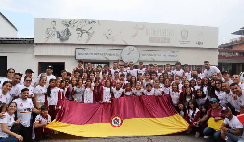Gobernación lideró entrega de implementación deportiva a Campeones de Juegos Intercolegiados Departamentales