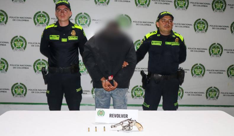 Por el porte ilegal de un arma de fuego un hombre fue capturado en la vereda Cay