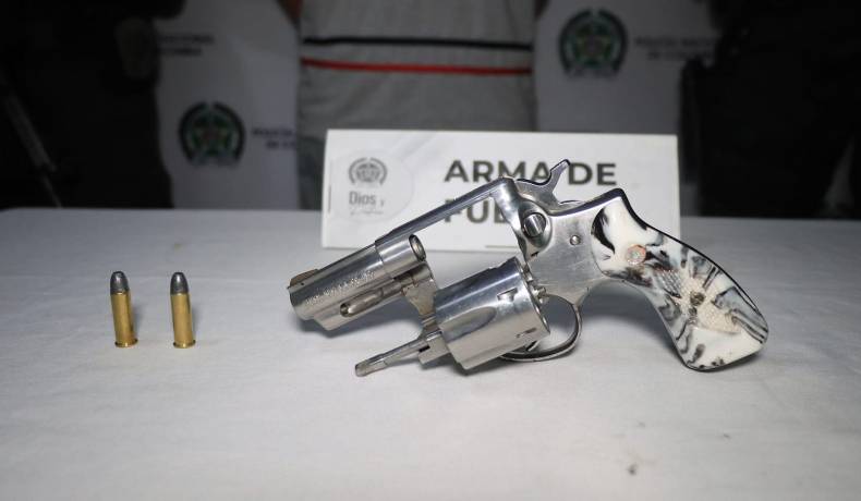 Fue sorprendido con un revolver en San Bernardo