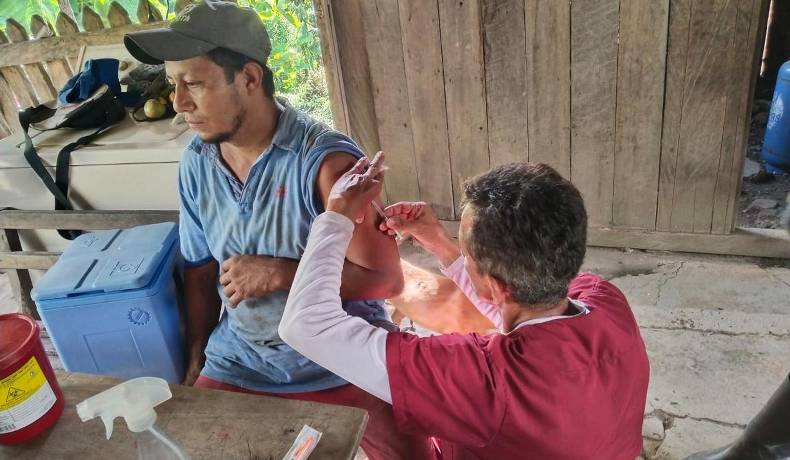 La vacunación en el Tolima avanza como herramienta vital para frenar la fiebre amarilla