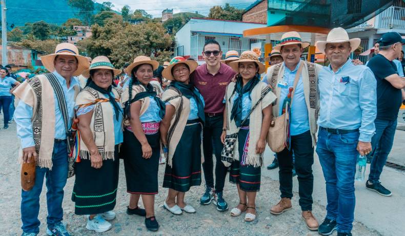 Tolima: líder nacional en la nivelación salarial de Dinamizadores Pedagógicos
