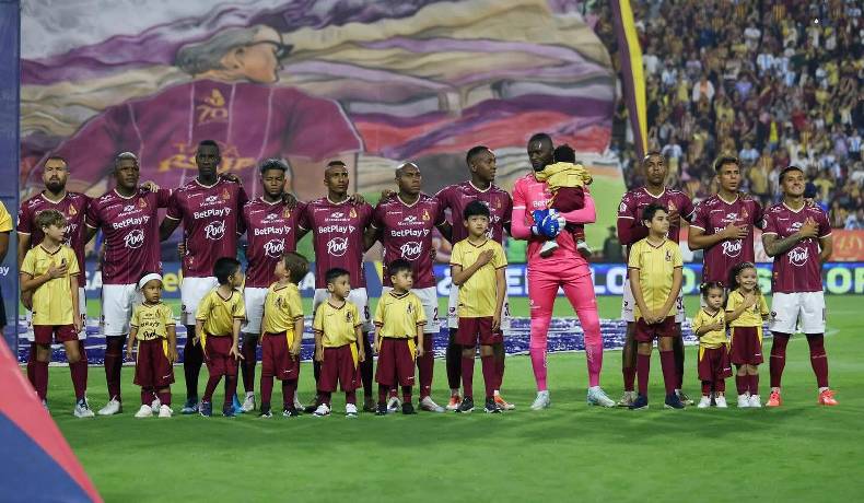 La Fábrica de Licores del Tolima protagonista en la celebración de los 70 años del Club Deportes Tolima