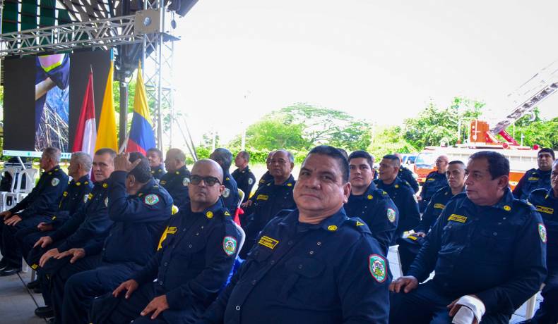 Cuerpo de Bomberos Voluntarios de El Espinal celebró 70 años