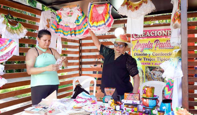 Se realizó la primera Feria Gastronómica y Artesanal en Purificación