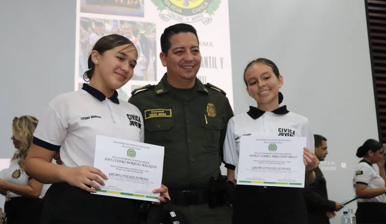 En un emotivo evento, clausuraron Programa Cívico Infantil y Juvenil de la Metropolitana de Ibagué
