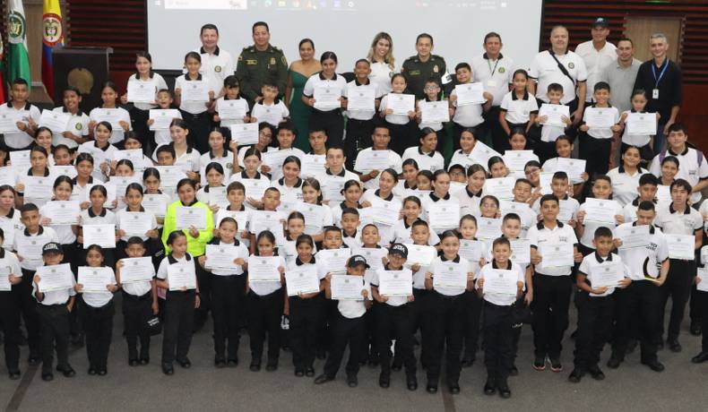 En un emotivo evento, clausuraron Programa Cívico Infantil y Juvenil de la Metropolitana de Ibagué