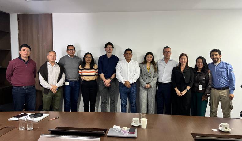 Gobernación articula esfuerzos para garantizar movilidad y protección ambiental en la vía Murillo - Manizales