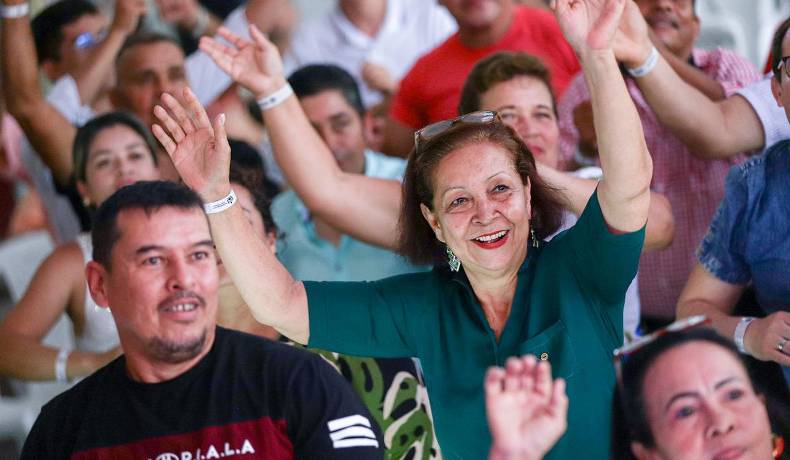 Reconocimiento a los líderes comunales, celebración de la vocación de servicio