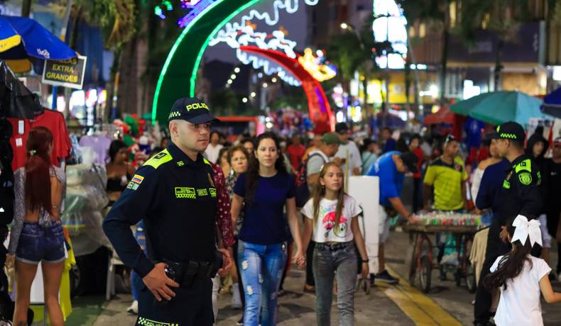 16 personas capturadas, un arma de fuego y 114 armas blancas incautadas dejaron operativos por la seguridad
