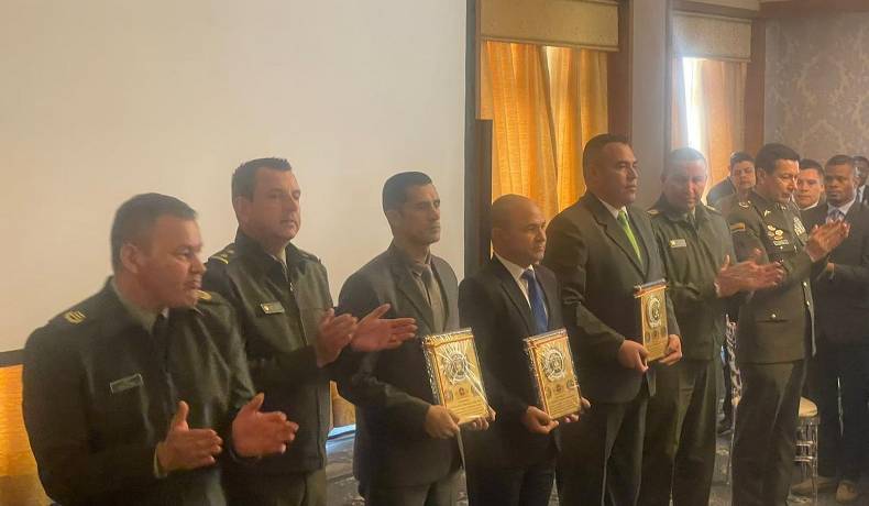 Exaltación y reconocimiento por parte de la Jefatura Nacional de Servicio de Policía al DETOL