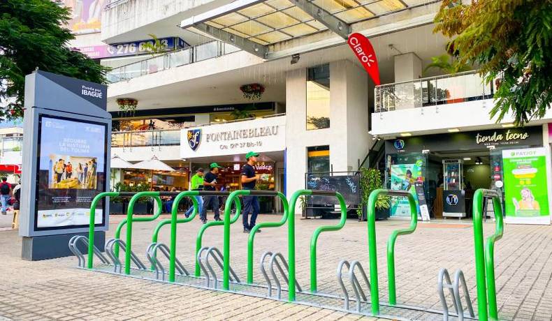 Alcaldía estrena estación del Sistema Público de Bicicletas sobre la carrera Quinta