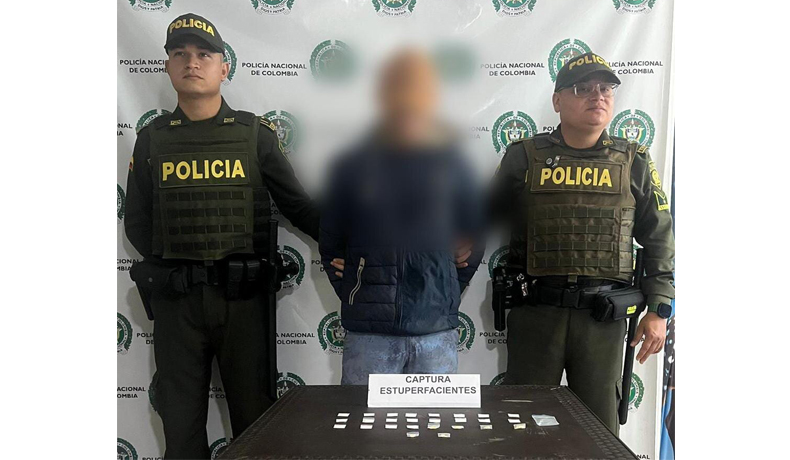 Dos sujetos capturados e incautados estupefacientes en Santa Isabel
