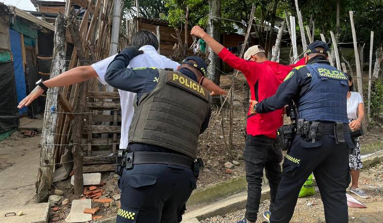 7 capturas, 69 armas blancas incautadas y 93 comparendos en operativos realizados por la METIB