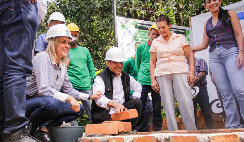 Inició a la construcción de colector Puente Tierra en Chaparral