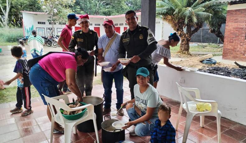 En Saldaña, Policía Comunitaria fomenta la recuperación del salón comunal en la vereda Pueblo Nuevo
