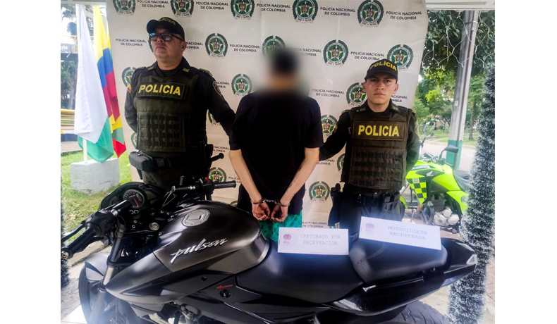 Recuperan motocicleta hurtada y capturan hombre por el delito de receptación en Prados del Norte